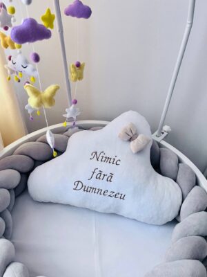 Pernuță Nouraș Personalizată pentru Pătuțul de Copii