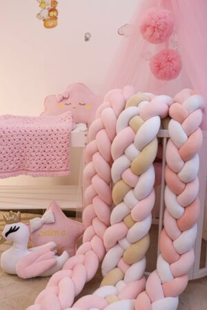 Împletituri decorative și protectoare din catifea – Stil și siguranță pentru orice pătuț!♥️
