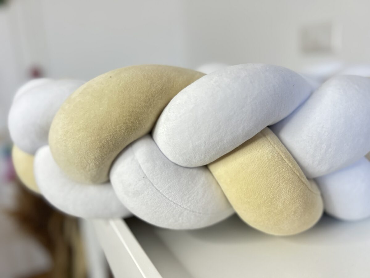 Împletitură protectoare din catifea – 3 tuburi, 230 cm, alb și galben crem